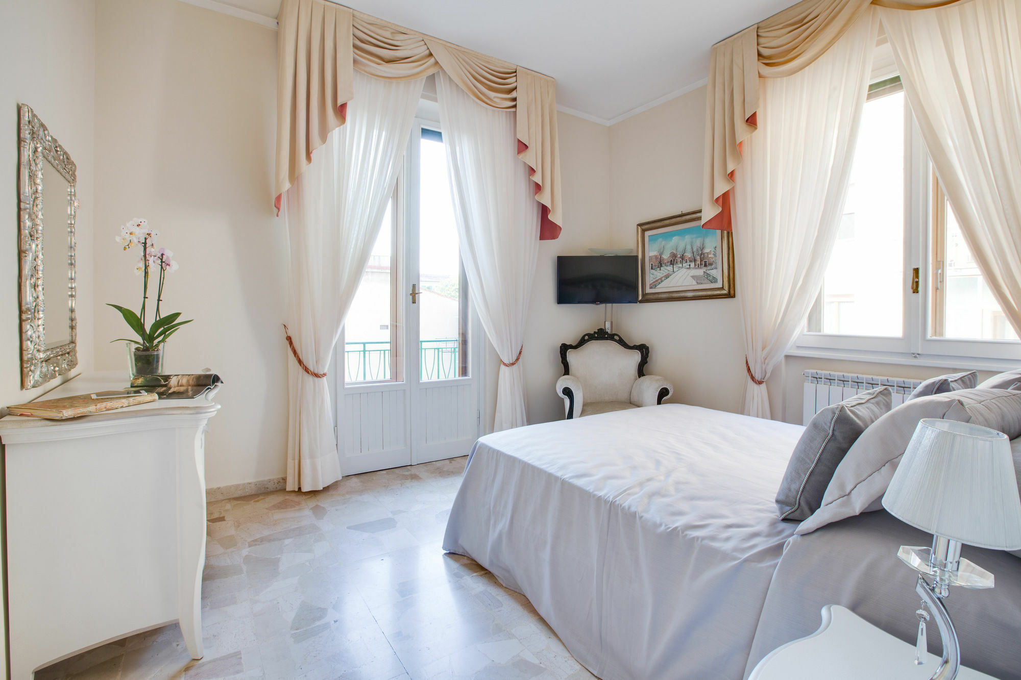 Kometa Suites & Apartments Florence Luaran gambar